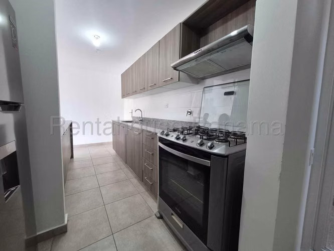 Alquiler de Apartamento en Brisas Del Golf Ph Hacienda Golf KC