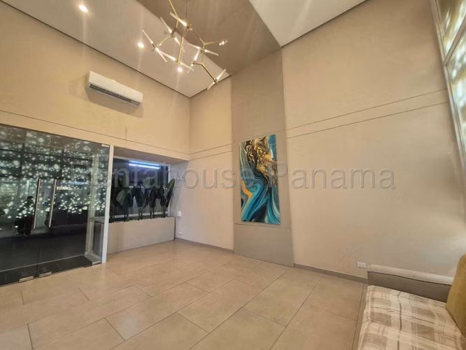 Alquiler de Apartamento en Brisas Del Golf Ph Hacienda Golf KC