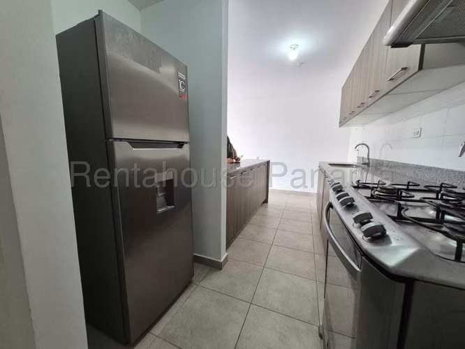 Alquiler de Apartamento en Brisas Del Golf Ph Hacienda Golf KC