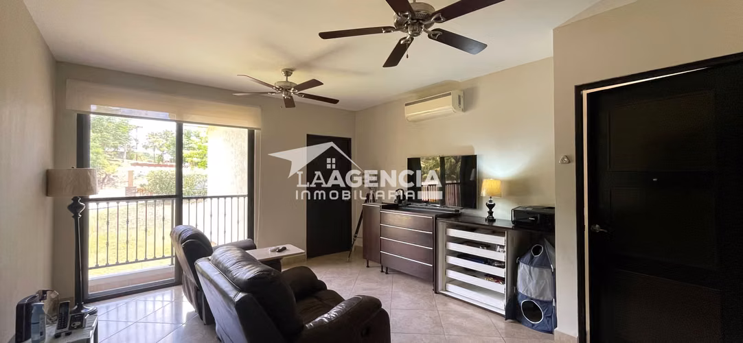 Clayton, Venta de Apartamento en Embassy Club de esquina, con amplia terraza
