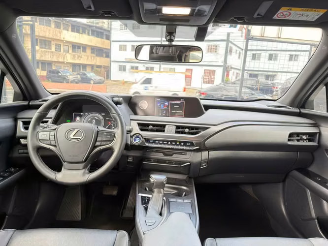 Lexus UX 250h 2020