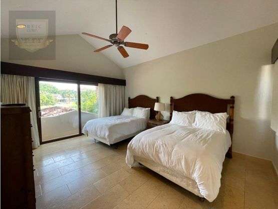 VENTA DE LUJOSA CASA EN VILLAS BRISTOL BUENAVENTURA