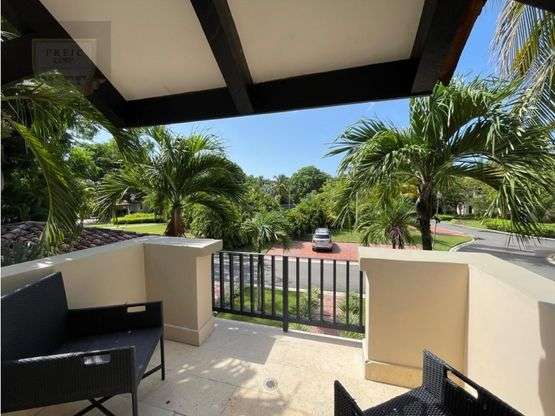 VENTA DE LUJOSA CASA EN VILLAS BRISTOL BUENAVENTURA
