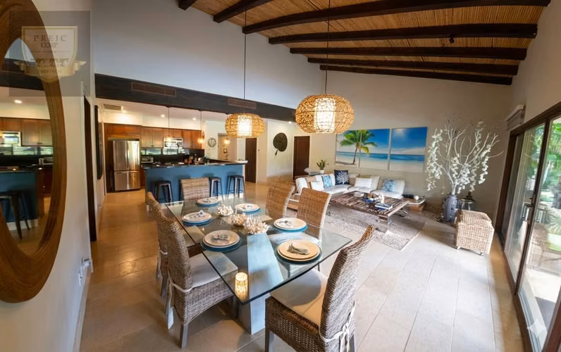 VENTA DE LUJOSA CASA EN VILLAS BRISTOL BUENAVENTURA