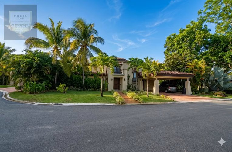 VENTA DE LUJOSA CASA EN VILLAS BRISTOL BUENAVENTURA