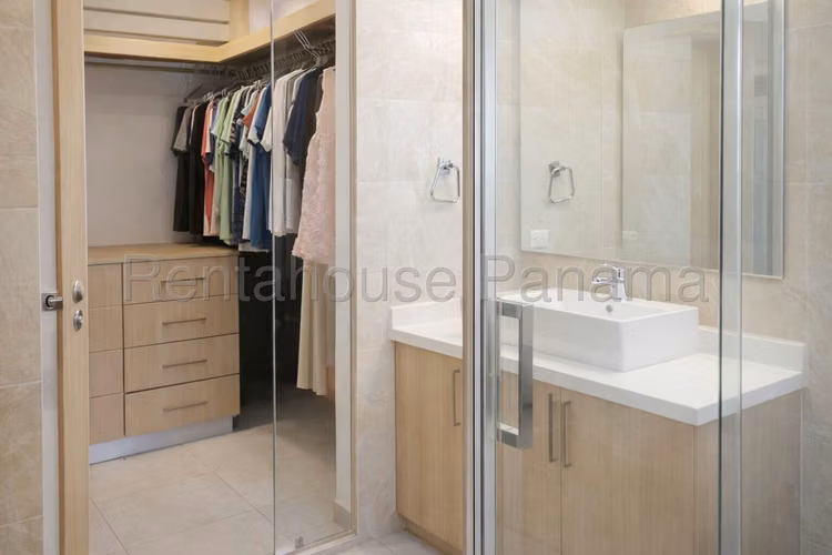 Casa En Venta En Paseo Del Norte SYH