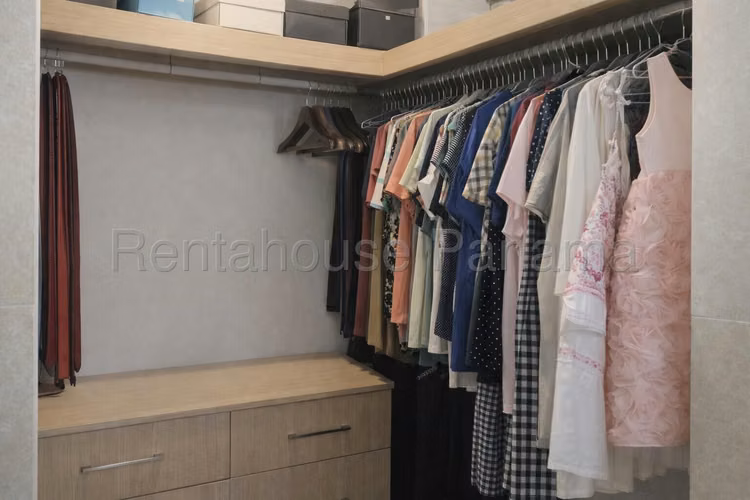 Casa En Venta En Paseo Del Norte SYH