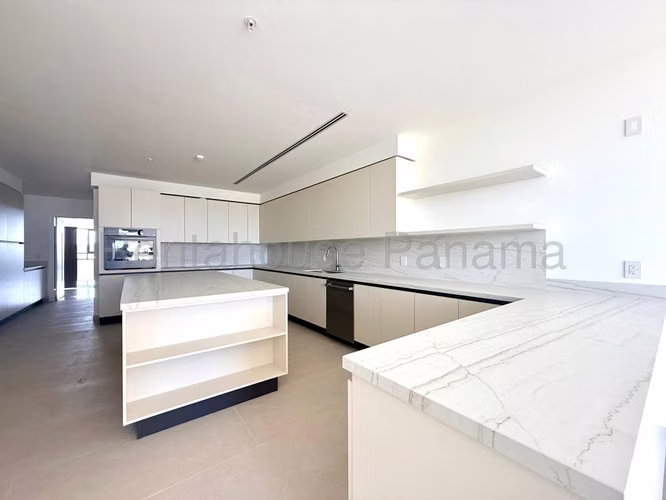 Apartamento En Venta En Santa Maria SYH