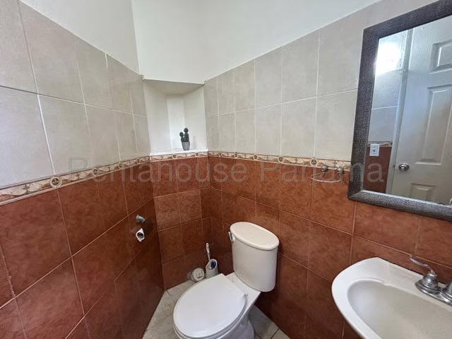 Alquiler Casa en Diablo 26YCG6618