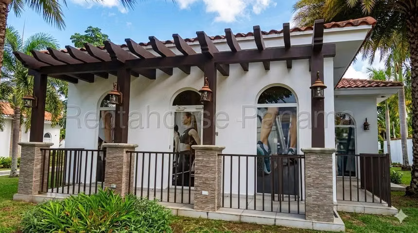 Venta Casa Quinta de Versalles 26YCG1882