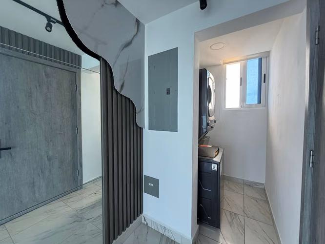 Melissa Foster Luxury alquila apartamento en THE SANDS, Avenida Balboa. MFR1985