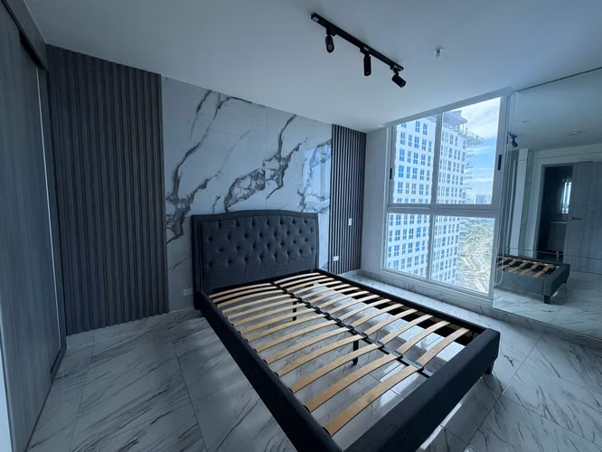 Melissa Foster Luxury alquila apartamento en THE SANDS, Avenida Balboa. MFR1985