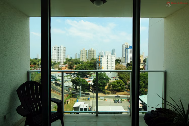 26-8231RGG Vía España, apartamento en alquiler amoblado cerca de Hosp San Fernando y Registro