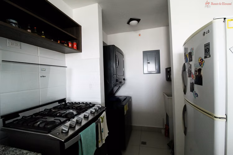 26-8231RGG Vía España, apartamento en alquiler amoblado cerca de Hosp San Fernando y Registro