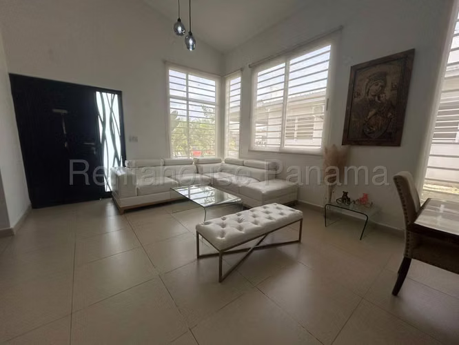 alquilo casa en costa verde senderos OF 26-7682