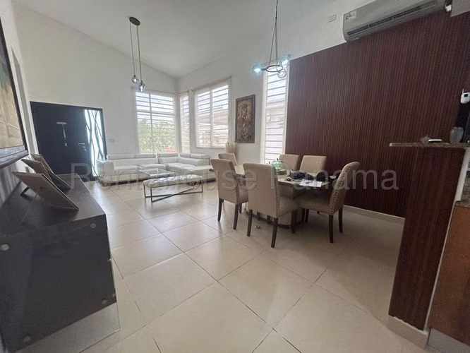 alquilo casa en costa verde senderos OF 26-7682