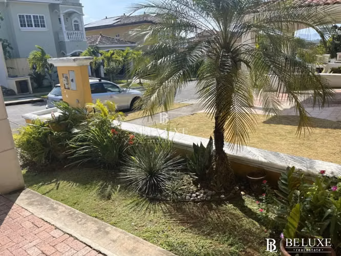 SE VENDE CASA EN ALTOS DE PANAMA (6)