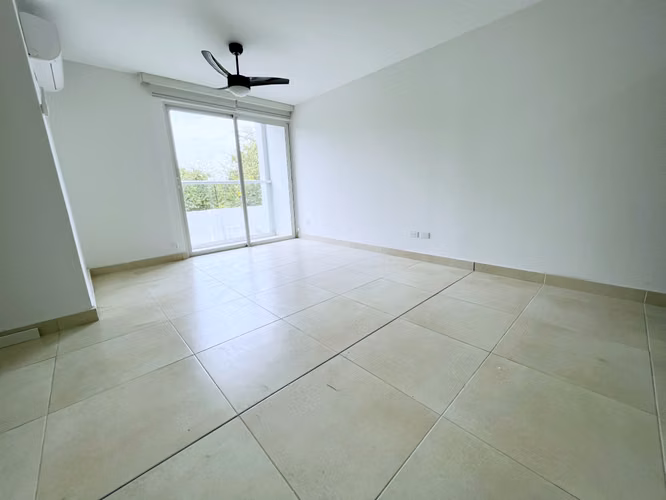 Se alquila apartamento en Panama viejo residences, linea blanca completa