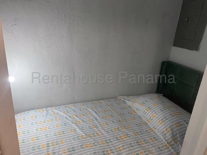 Se Alquila Apartamento en Paitilla VLU26-8226
