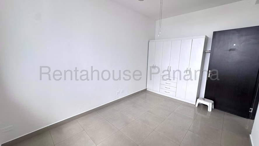 Se Alquila Apartamento en San Francisco VLU26-7610