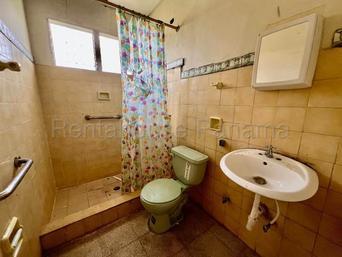 Se Vende Casa en Vista Alegre MDV26-7994