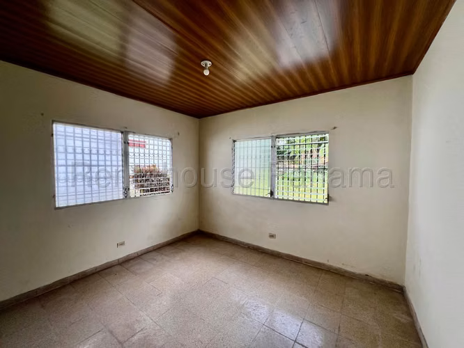 Se Vende Casa en Vista Alegre MDV26-7994