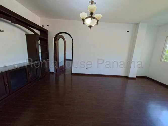 Casa en Venta en Costa del Este 26*6634Mfk