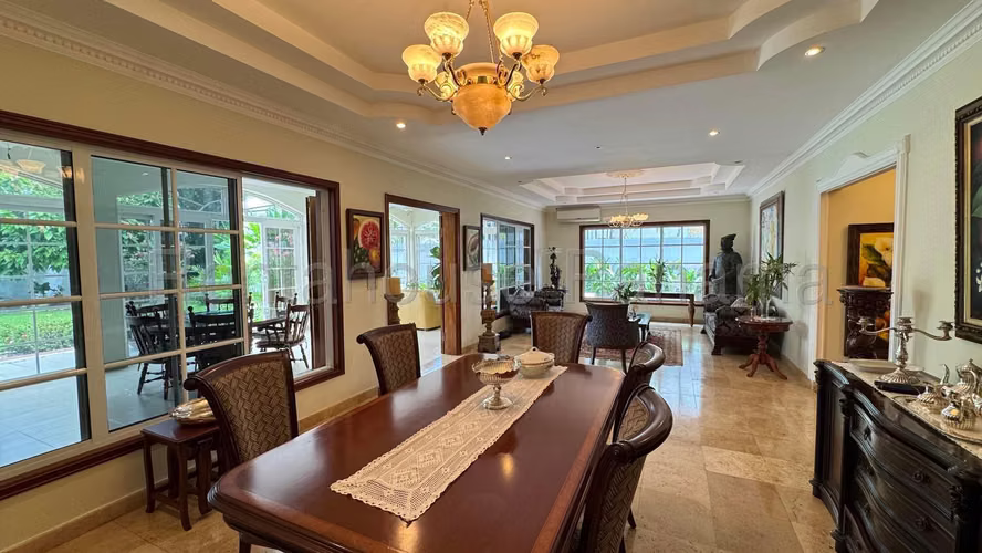 Casa en Venta en Costa del Este 25*8762Mfk