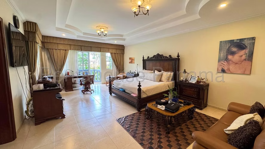 Casa en Venta en Costa del Este 25*8762Mfk
