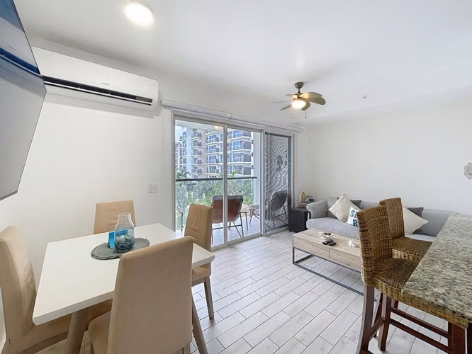 Venta de Apartamento Frente al Mar en Playa Caracol – PH Ventanas del Mar