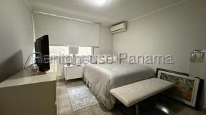 Venta de Apartamento con 169m2 en La Cresta PH Panorama 26-4911SR
