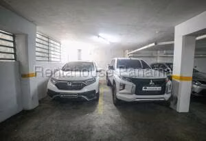 Venta de Apartamento con 169m2 en San Francisco PH Golf View 25-9578SR