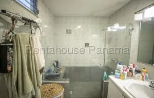 Venta de Apartamento con 169m2 en San Francisco PH Golf View 25-9578SR