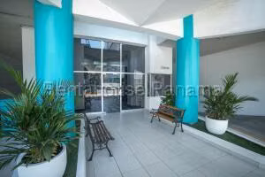 Venta de Apartamento con 169m2 en San Francisco PH Golf View 25-9578SR