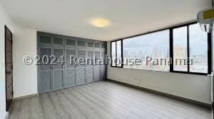 Venta de Apartamento con 116m2 en Obarrio PH Cancun 26-4127SR