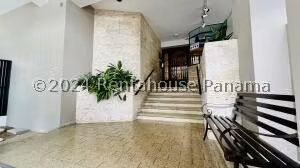 Venta de Apartamento con 116m2 en Obarrio PH Cancun 26-4127SR