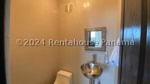 Venta de Apartamento con 171m2 en San Francisco PH Window Tower 25-5929SR