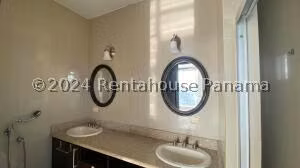 Venta de Apartamento con 171m2 en San Francisco PH Window Tower 25-5929SR