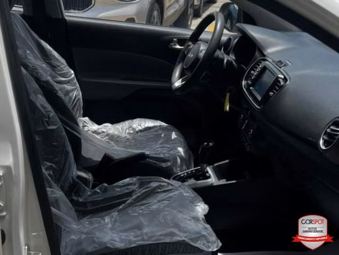 Kia Soluto 2023 Automática EE0121