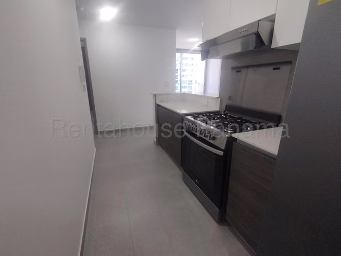 MB26-7566 Alquiler de Apartamento en Via España Ph Park Square Solo Cliente Directo