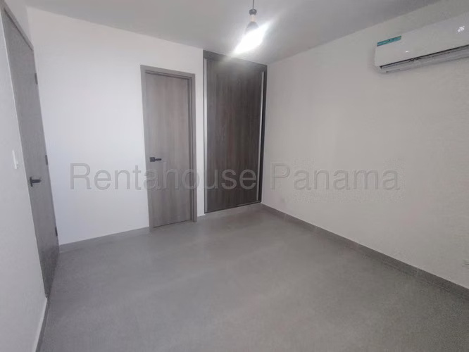 MB26-7566 Alquiler de Apartamento en Via España Ph Park Square Solo Cliente Directo