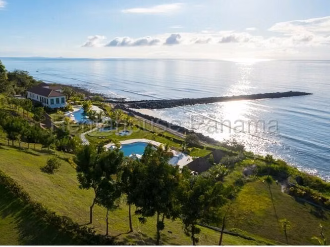 Vendo Apartamento en en la playa ensenada beach resort OF 25-9376