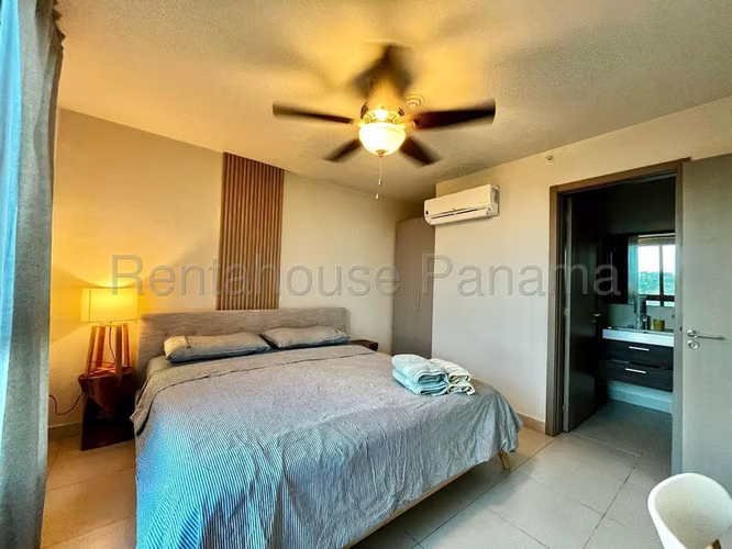 Vendo Apartamento en en la playa ensenada beach resort OF 25-9376