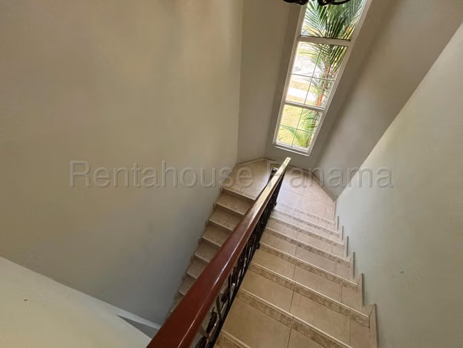 Vendo Casa en Altos de Panama residencial las huacas OF 26-8236 - Imagen 9