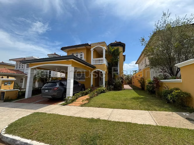 House for sale in Altos de Panama OF26-8236