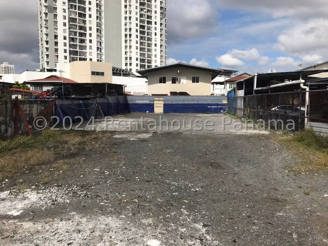 Venta de Terreno en Parque Lefevre Ph Lote 54-13 CCO