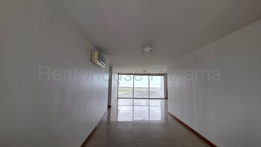Alquiler de Apartamento en Coco del Mar Ph Bahia del Golf CCO