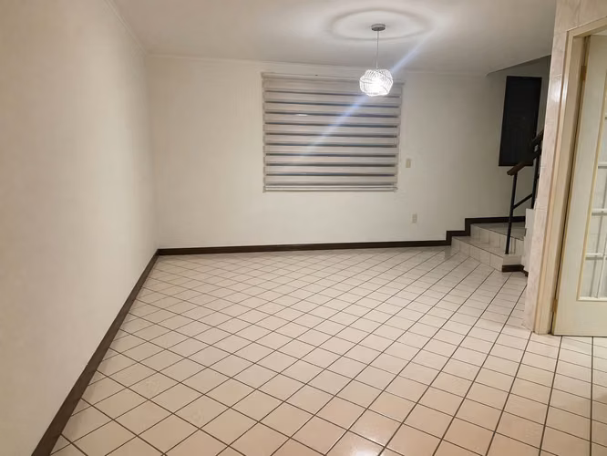  ALQUILER – CASA REMODELADA EN CONDADO DEL REY 