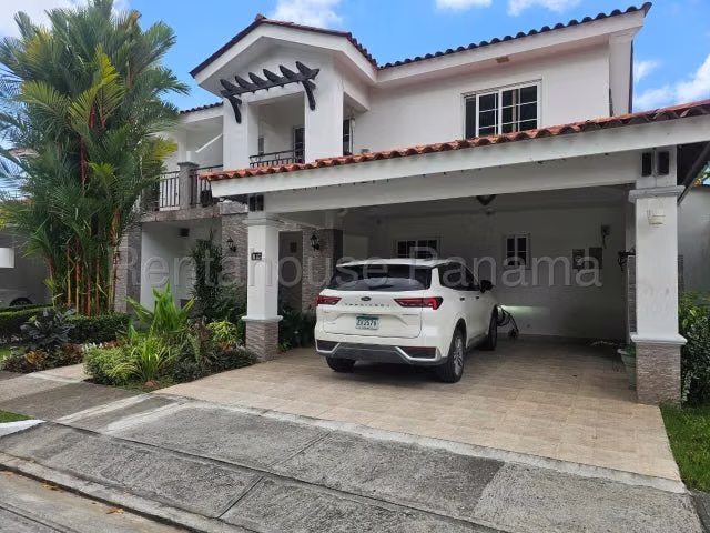 Vendo casa en Versalles LF26-8220 Solo Cliente Directo
