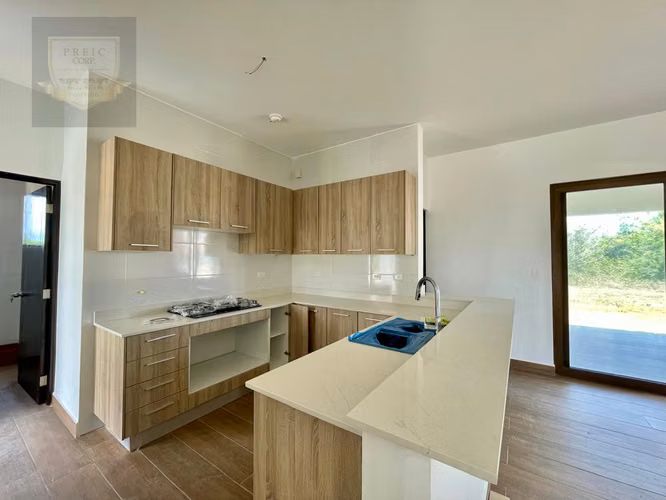 VENTA DE CASA EN HACIENDA PACÍFICA, SAN CARLOS